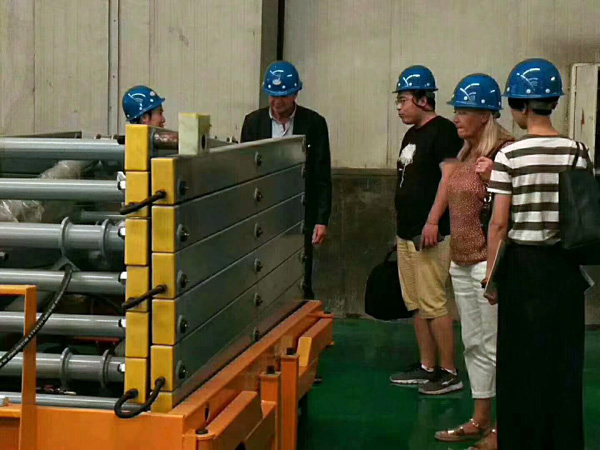 剪叉式液壓升降平臺 剪叉式液壓升降平臺