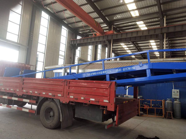 液壓登車橋廠家 液壓登車橋廠家