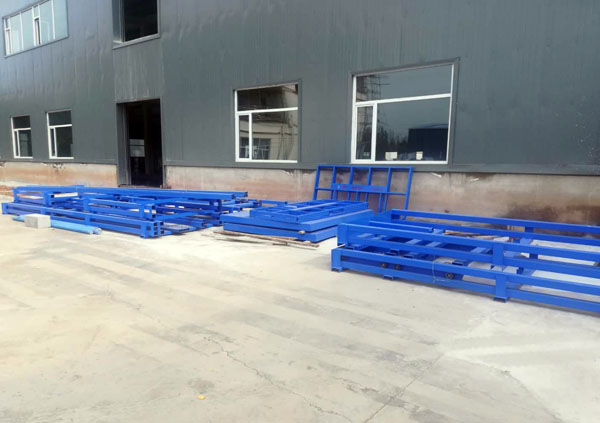 鏈條液壓升降平臺(tái) 鏈條液壓升降平臺(tái)